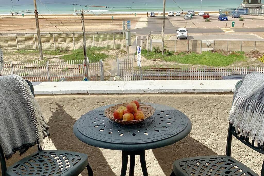 Modern Apartment With Stunning Sea Views Cape Town Dış mekan fotoğraf