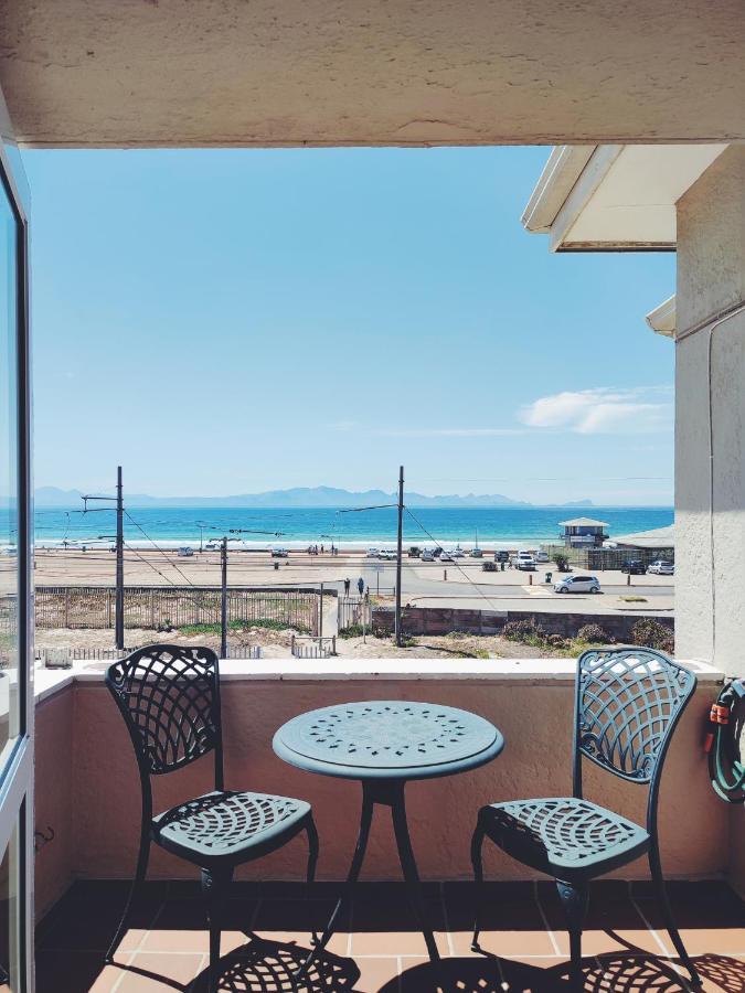 Modern Apartment With Stunning Sea Views Cape Town Dış mekan fotoğraf